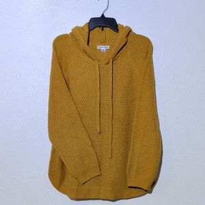 Hooded Sweater Mustard color